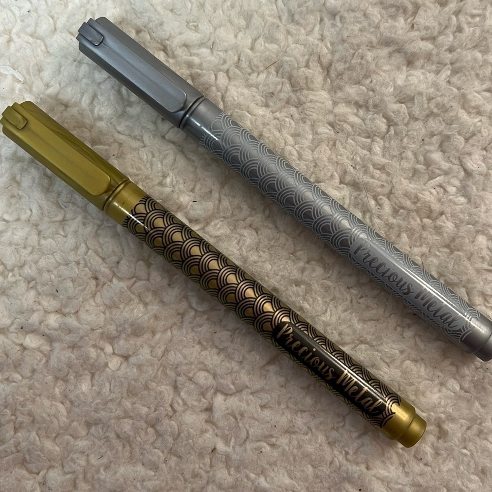 Int’l Arrivals/Ooly Precious Metals Metallic Markers - Picture 3 of 5